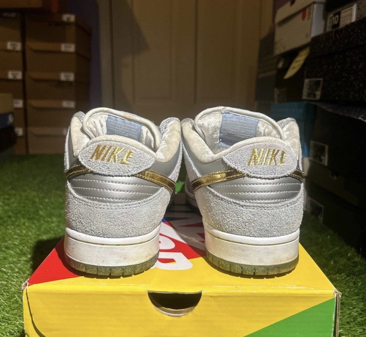 Nike Sean Cliver Sb Dunk Low Size 11