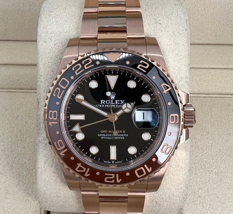 Rolex Gmt-master Ii 40mm Everose Gold Black Dial 126715chnr