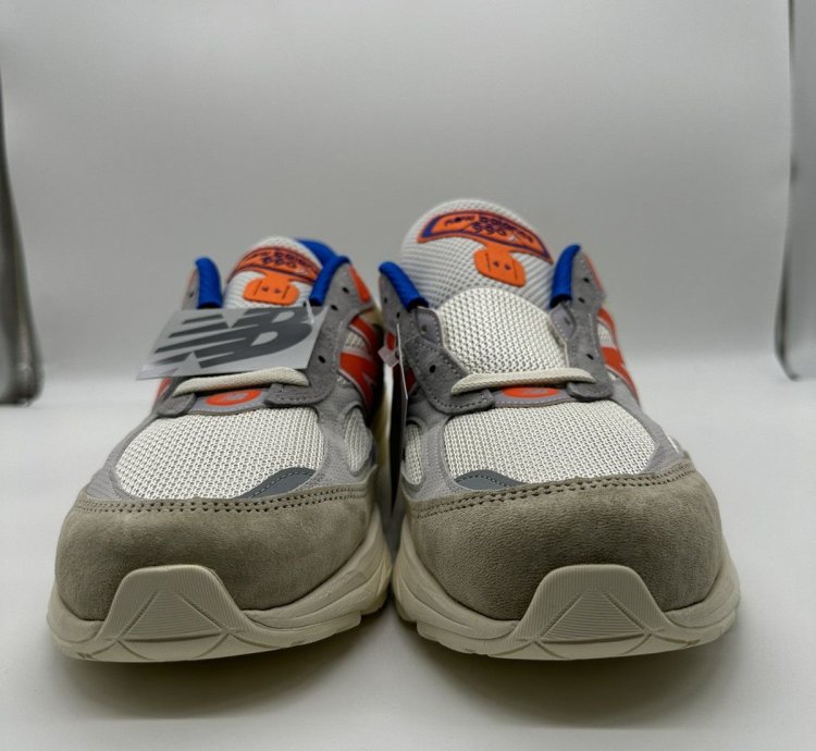 New Balance 990v6 Madison Square Garden