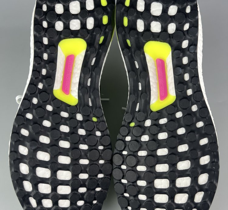 Adidas Ultraboost 2 0 Dna Men Running Shoes Us9 Uk8 5