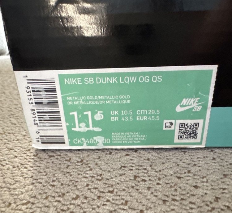 Nike Supreme Sb Dunk Low Og Jewel