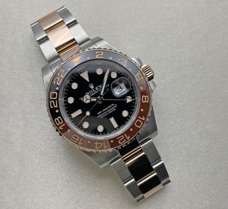 Rolex Gmt-master Ii Bicolor Root Beer Gold Steel 126711chnr