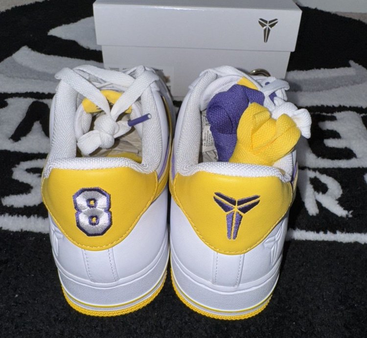 Nike Air Force 1 Kobe Bryant size 10