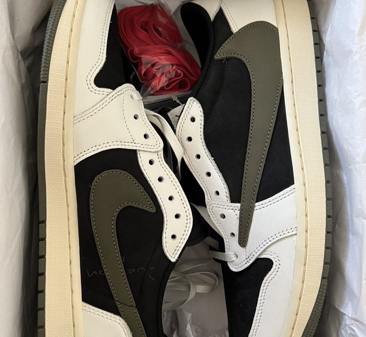 Nike Travis Scott Jordan 1 Low Olive