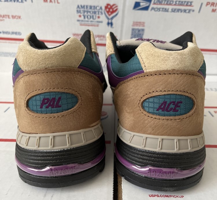 New Balance 991 Miuk Palace