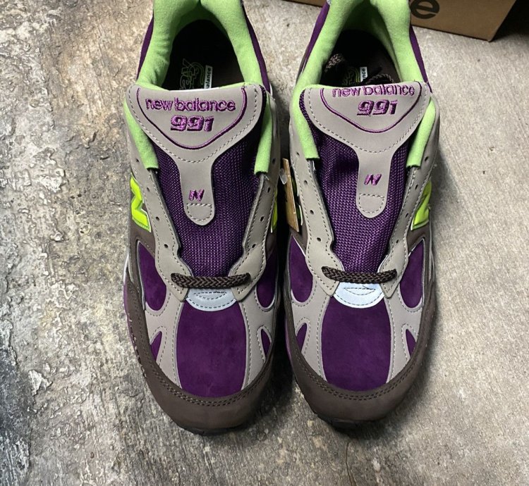 New Balance 991 Stray Rats