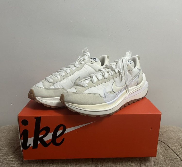 Nike Vaporwaffle Sacai Sail Gum