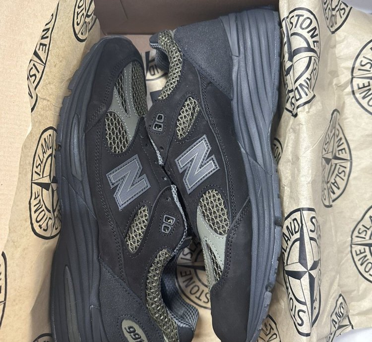 New Balance 991 V2 Stone Island