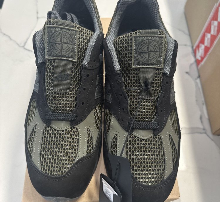 New Balance 991 V2 Stone Island