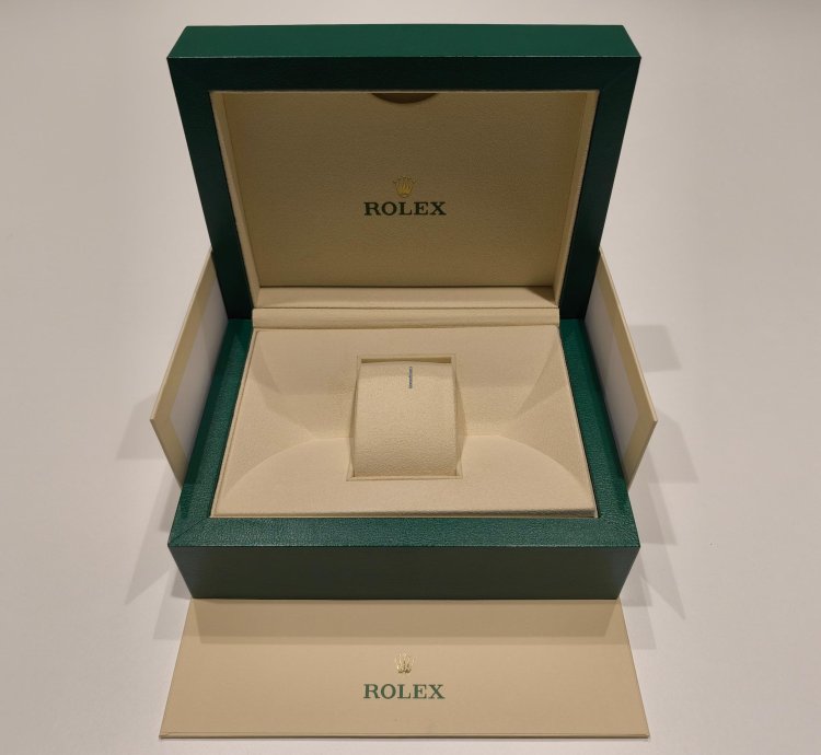 Rolex Gmt-master Ii Full Set box And Paper Never Worn Stickers 2022