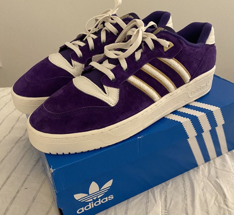 Adidas University Of Washington Rivalry Low Shoes Sz13 Nwt