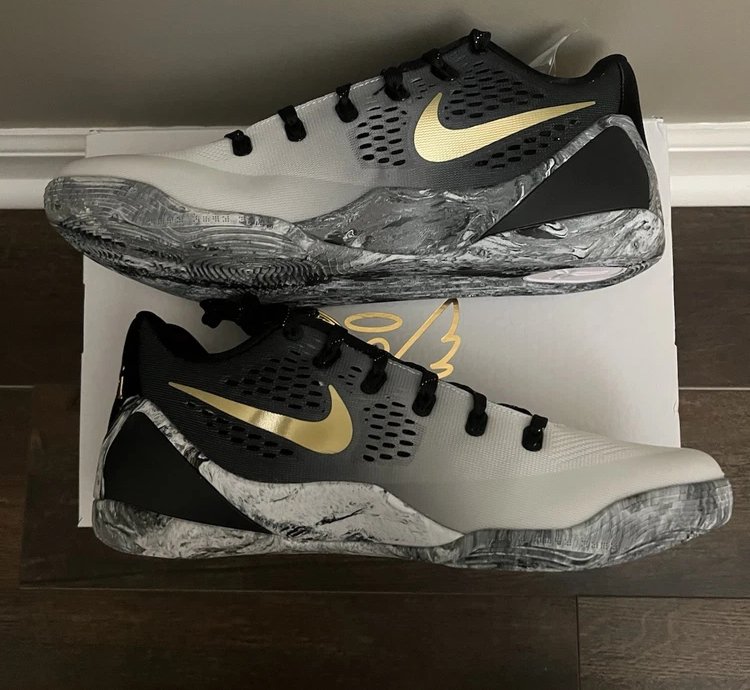 Nike Kobe 9 Em Low Protro Mambacita