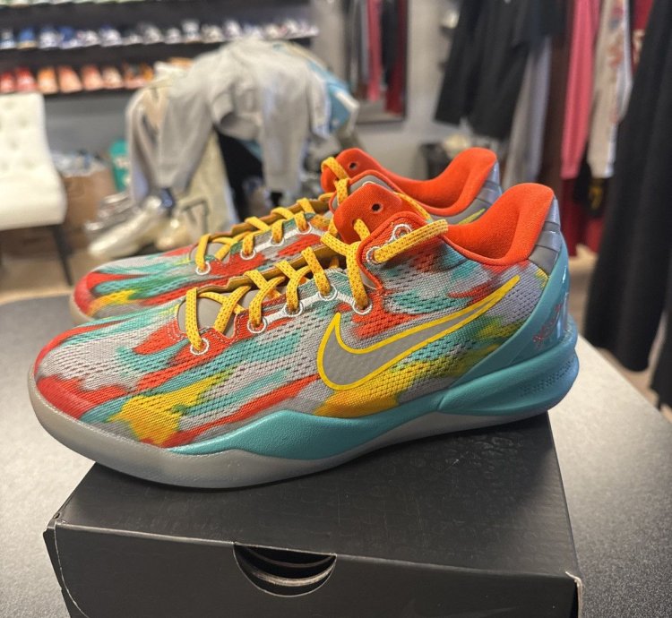 Nike Kobe venice Beach Size 6y Og All Brand New