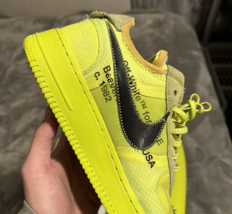 Off White