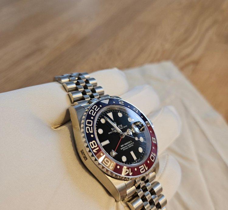 Rolex Gmt-master Ii Full Set With Travel Case And All Protective Stickers