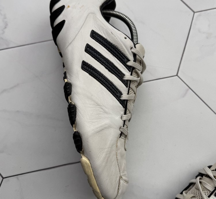 Adidas Vintage Sneakers