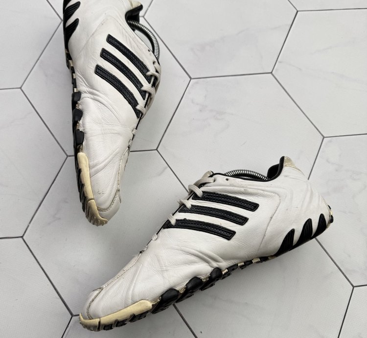 Adidas Vintage Sneakers