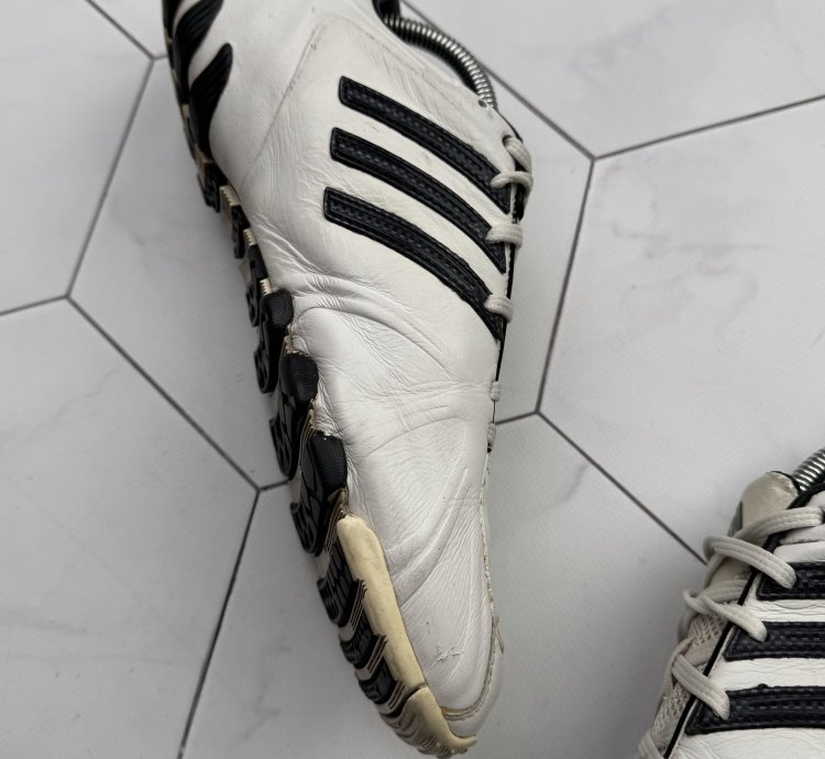 Adidas Vintage Sneakers