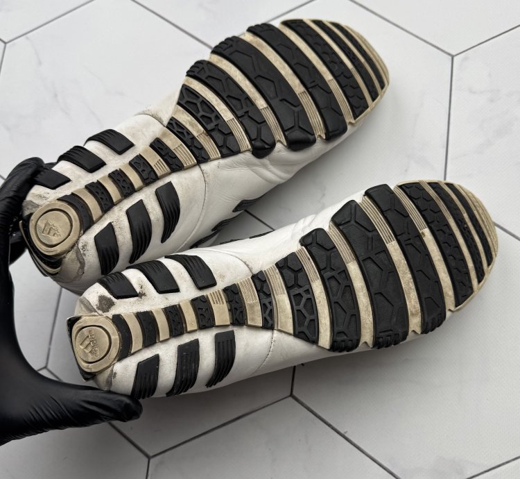 Adidas Vintage Sneakers
