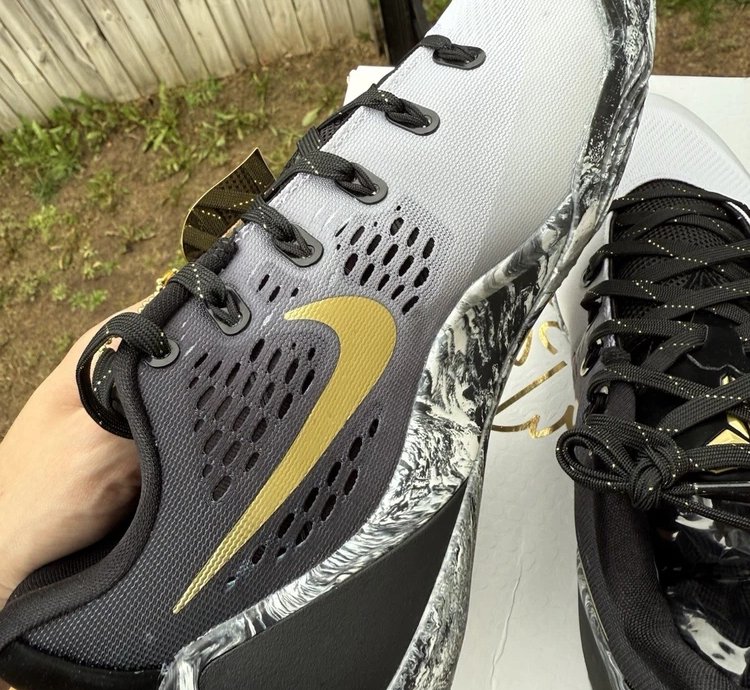 Nike Kobe 9 Em Low Protro Mambacita
