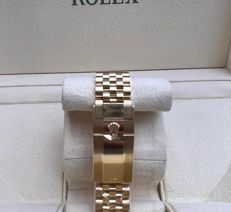 Rolex Gmt-master Ii Full Yellow Gold Below Retail