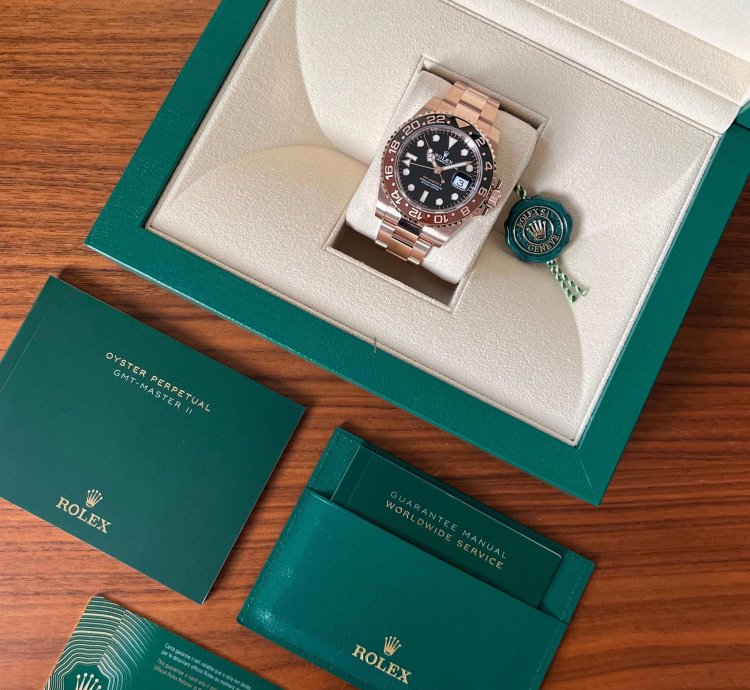 Rolex Gmt-master Ii In Rose Gold With Black Brown Bezel 126715