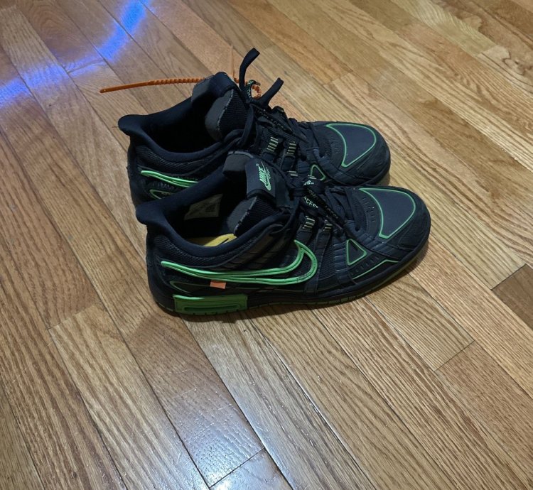 Off White Green Strike Dunks
