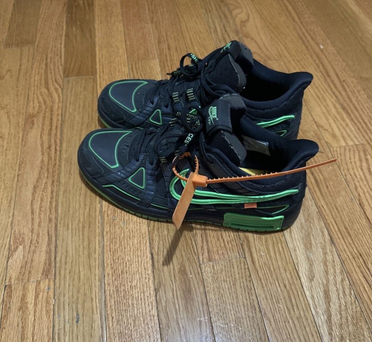 Off White Green Strike Dunks