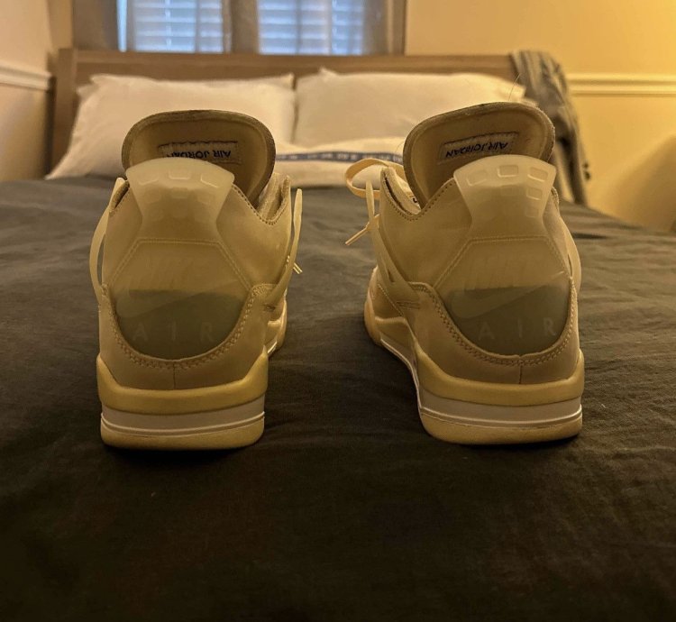 Off White Jordan 4