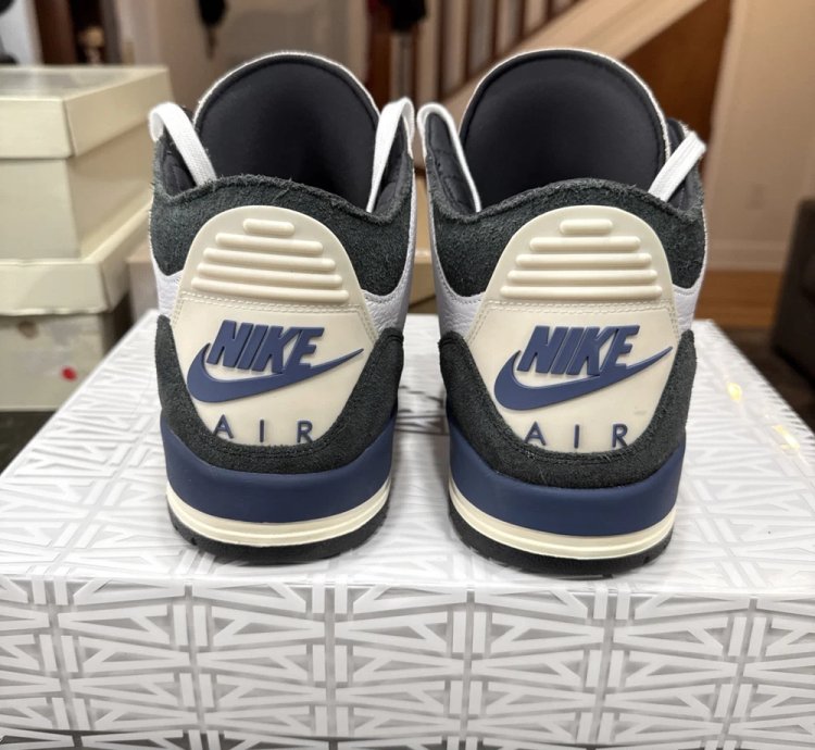 Air Jordan 3 Retro Og Sp A Ma Maniére Diffused Blue