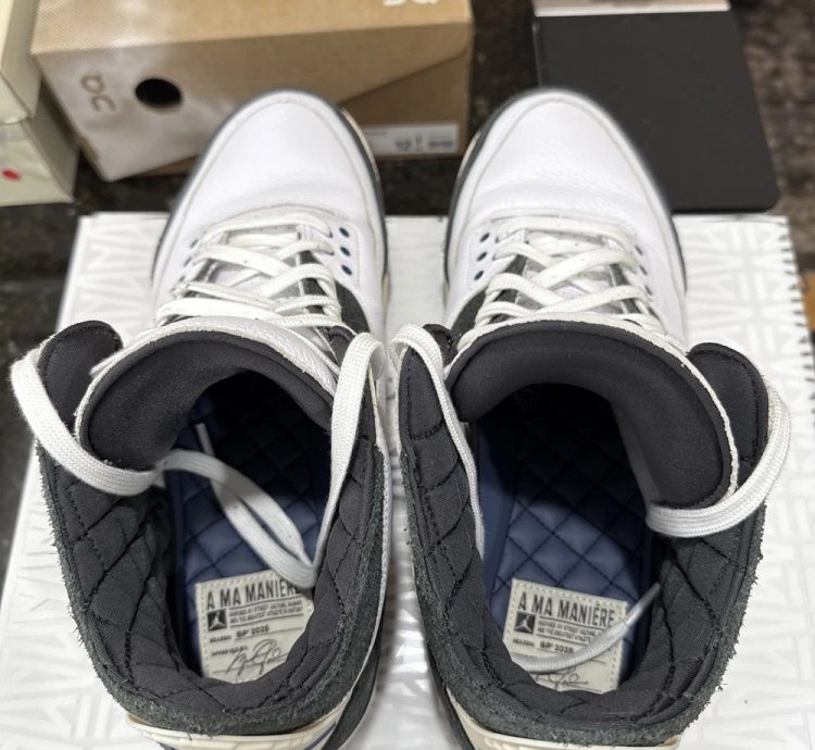 Air Jordan 3 Retro Og Sp A Ma Maniére Diffused Blue