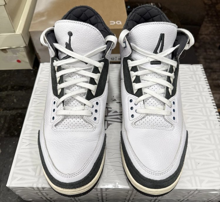 Air Jordan 3 Retro Og Sp A Ma Maniére Diffused Blue