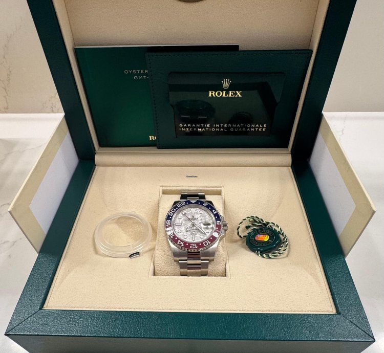 Rolex Gmt-master Ii Like New 2024 Superman Full Set Meteorite White Gold