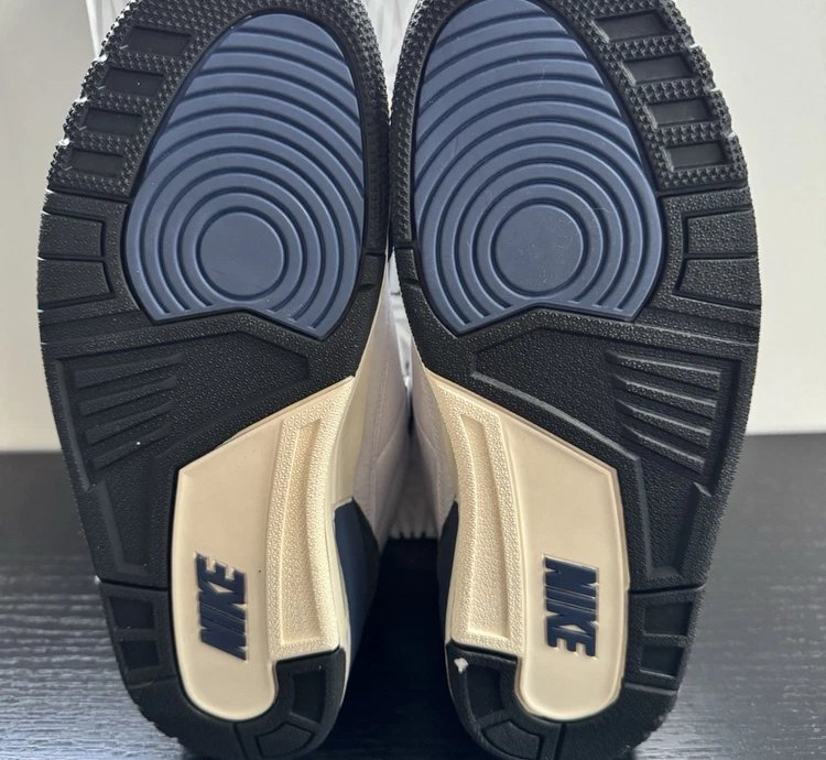 Air Jordan 3 Retro Og Sp A Ma Maniére Diffused Blue