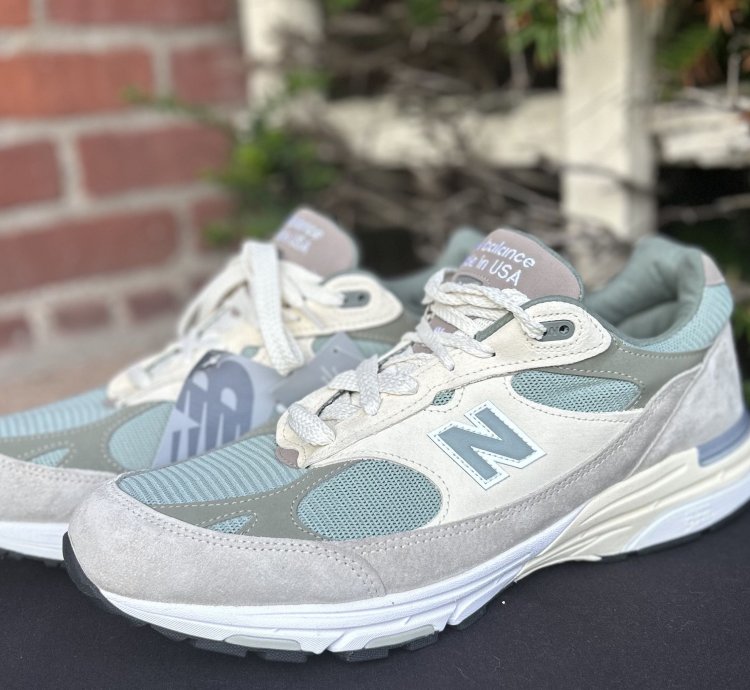 New Balance 993 Usa Kith Spring 101 Peyote