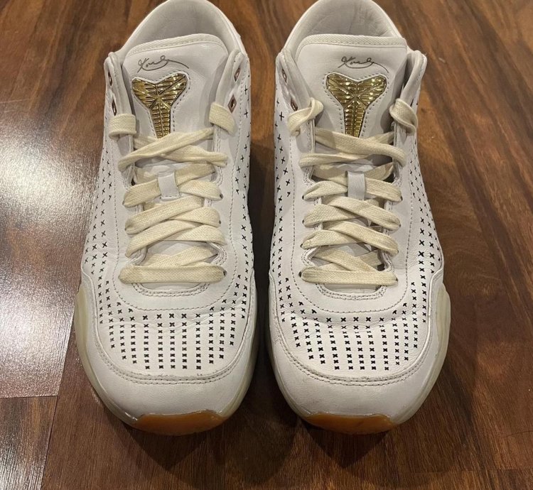 Nike Kobe 10 Mid Ext White Gum 802366-100