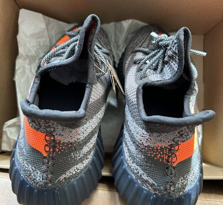 Adidas Yeezy 350 Boost Carbon Beluga