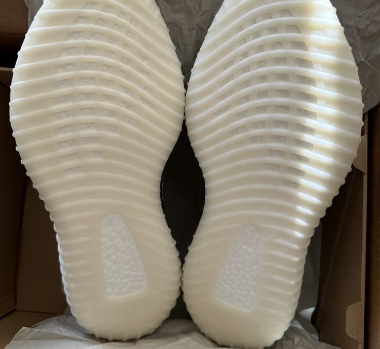 Adidas Yeezy 350 Boost V2 Zebras