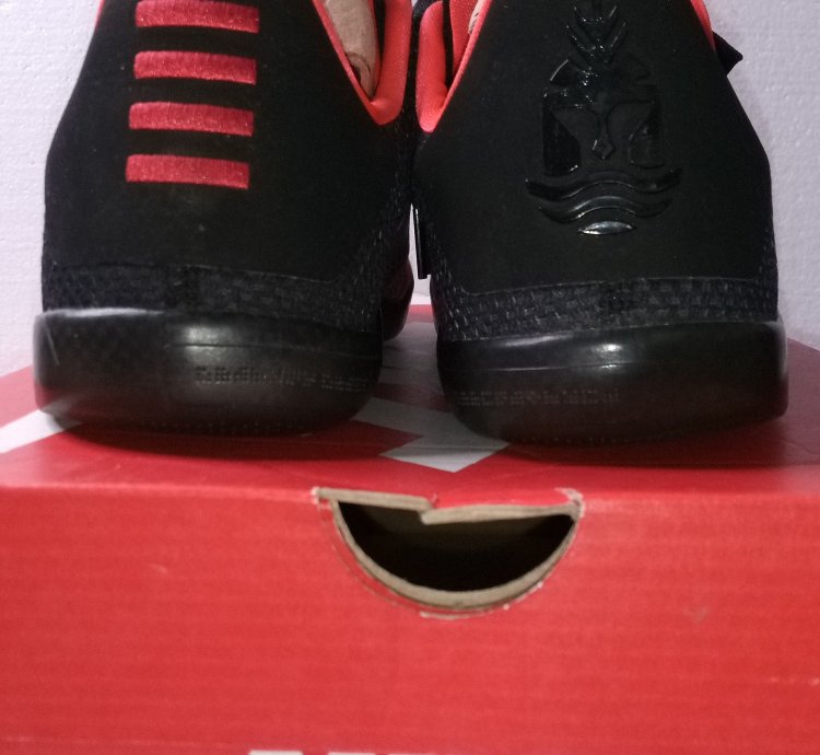 Nike Kobe 11 Elite Low Achilles Heel