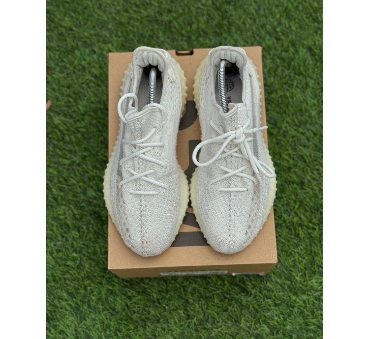 Adidas Yeezy 350 V2 Bone Size 9 5 Pre Owned