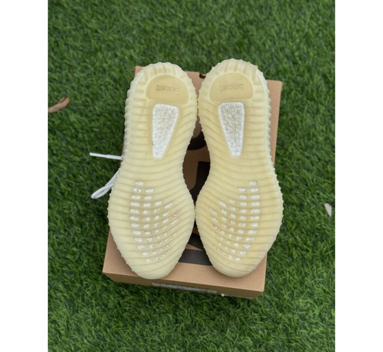 Adidas Yeezy 350 V2 Bone Size 9 5 Pre Owned