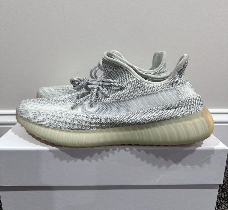 Adidas Yeezy 350 V2 Boost Yeshaya Reflective Grey White