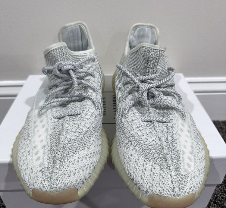 Adidas Yeezy 350 V2 Boost Yeshaya Reflective Grey White