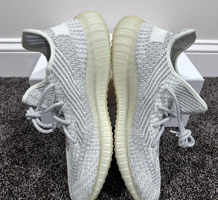 Adidas Yeezy 350 V2 Boost Yeshaya Reflective Grey White