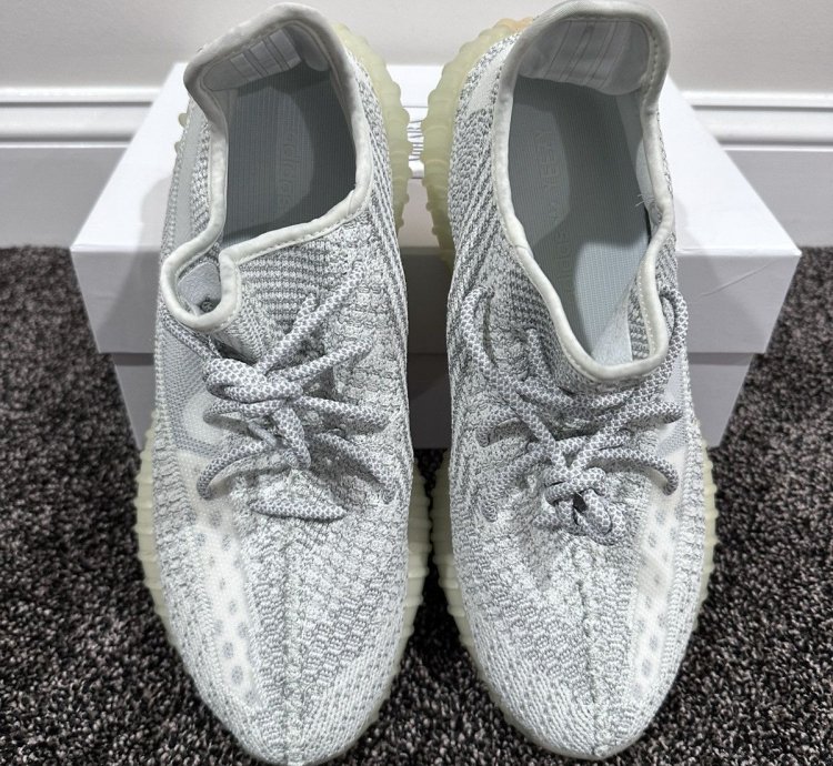 Adidas Yeezy 350 V2 Boost Yeshaya Reflective Grey White