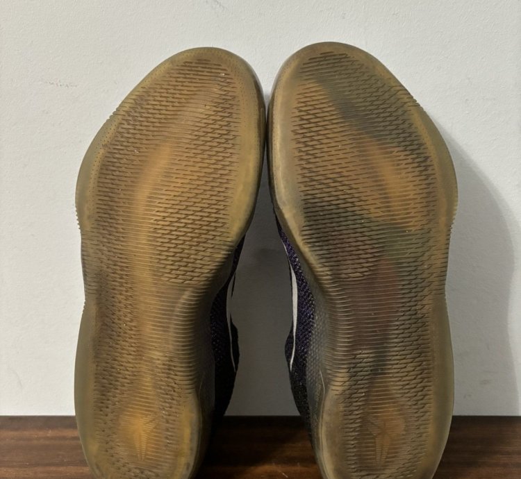 Nike Kobe 11 Elite Low Eulogy Hyper Grape