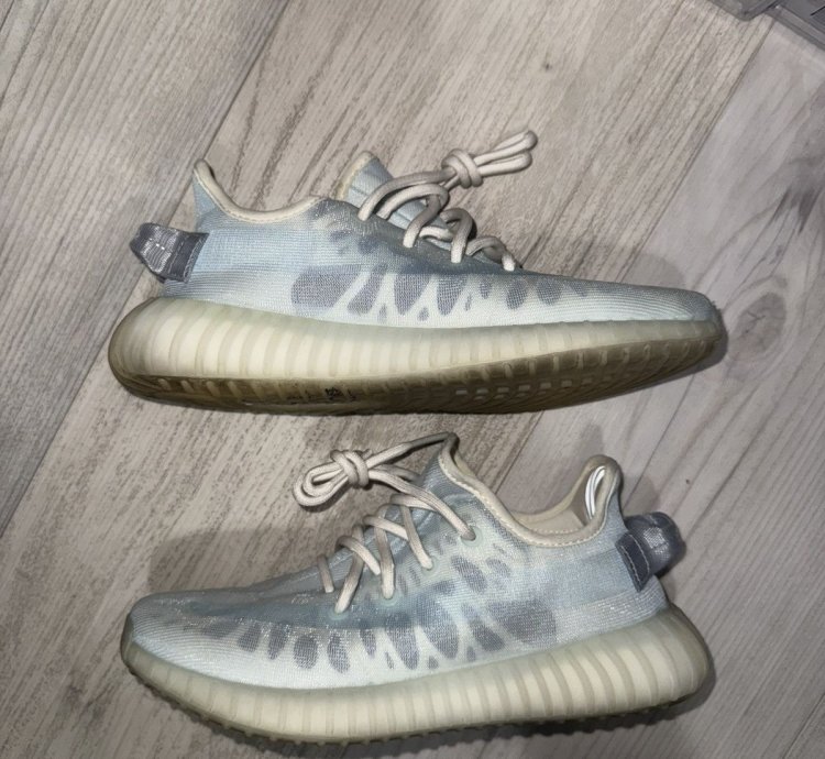 Adidas Yeezy 350 V2 Mono Ice