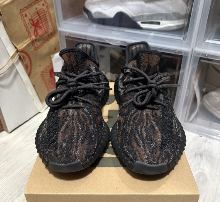 Adidas Yeezy 350 V2 Mx Rock