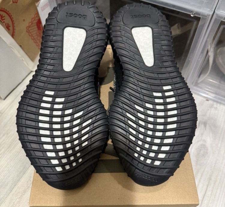 Adidas Yeezy 350 V2 Mx Rock