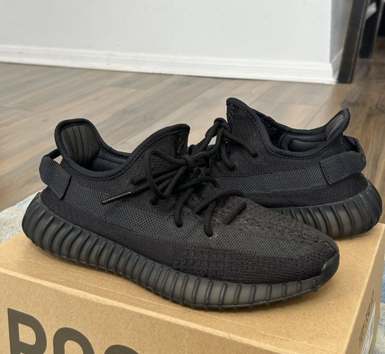 Adidas Yeezy 350 V2 Onyx